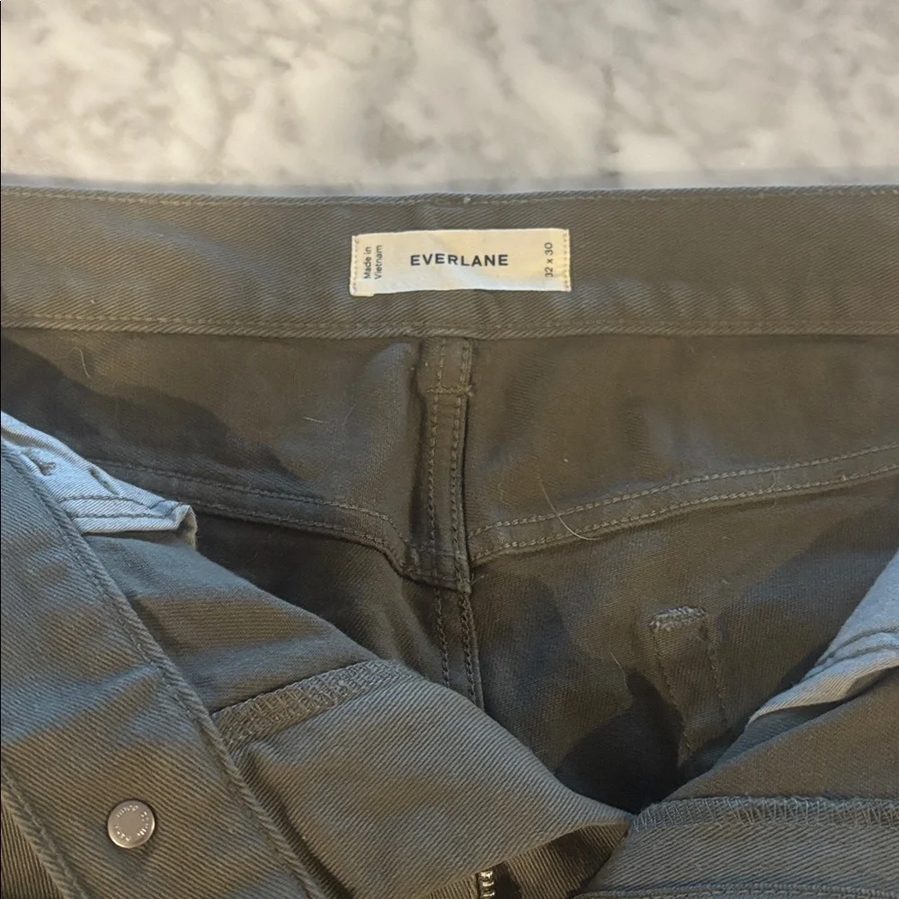 Everlane Men's Slim Fit Jeans in Dark olive green
